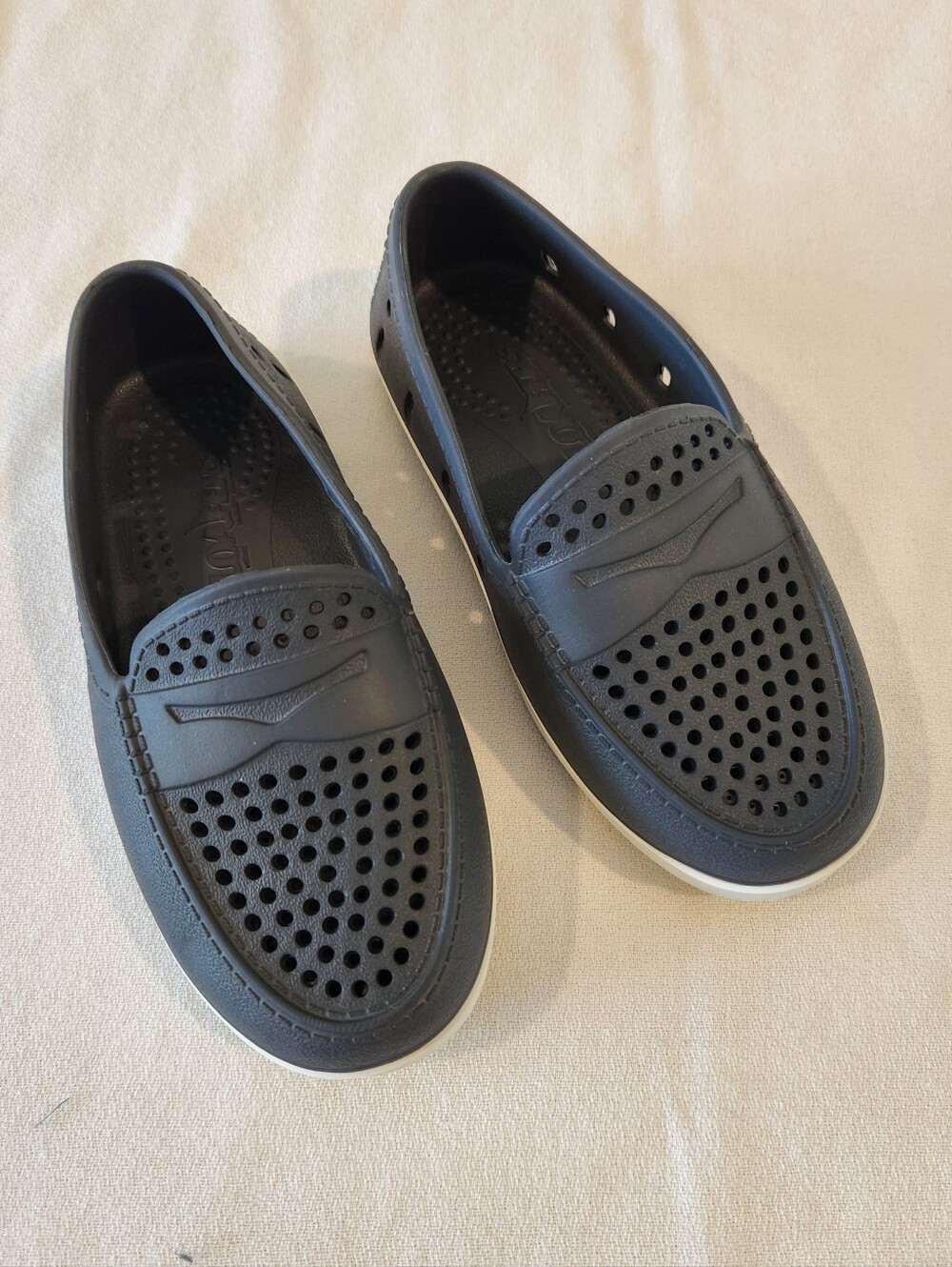 Floafers Prodigy Slip-On Shoes Size 11 Gray Black
